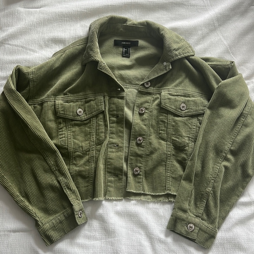 green cargo cropped forever 21 jacket